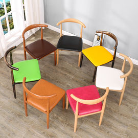 صندلی های چوبی جامد رستوران تجاری با صندلی های چرمی ضد آب